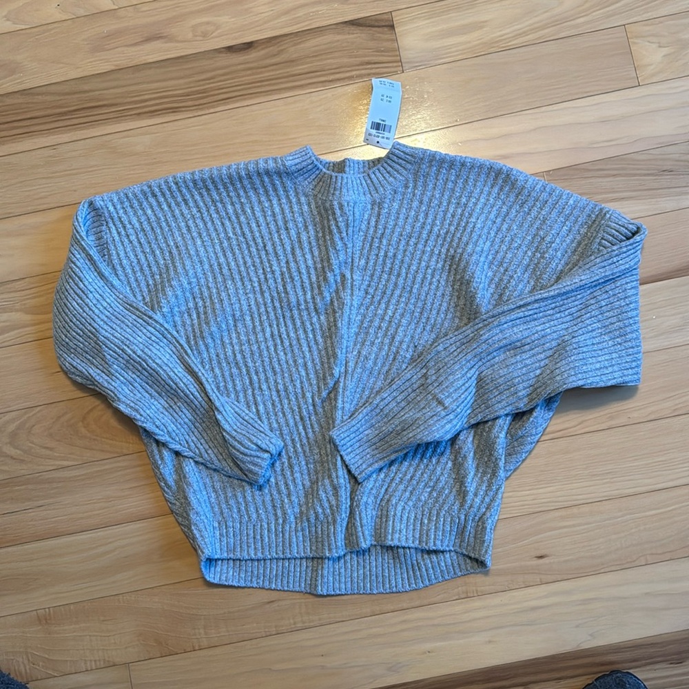 Hollister sweater